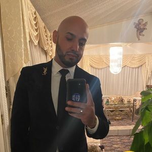 Meet your Posher, Russell